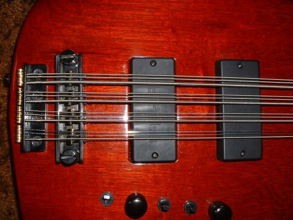 b12lclose.jpg